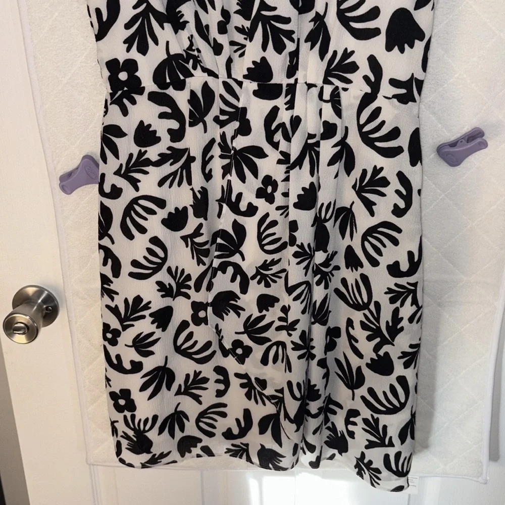 (RTR) Donna Morgan abstract dress - Picture 5 of 8